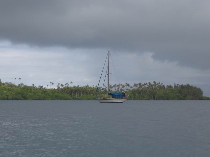 Talavera na kotwicy w Gizo